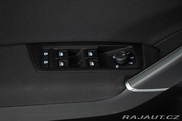 Volkswagen Touran 1.5 TSI TAŽNÉ*7.MÍST*DPH* 2023
