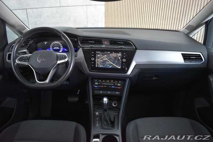 Volkswagen Touran 1.5 TSI TAŽNÉ*7.MÍST*DPH* 2023