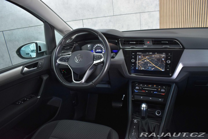 Volkswagen Touran 1.5 TSI TAŽNÉ*7.MÍST*DPH* 2023