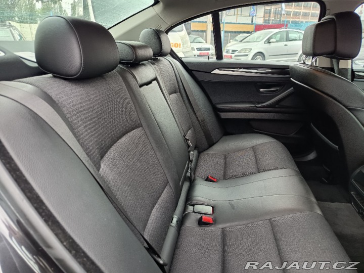 BMW 5 525D xdrive ČR Webasto 2012