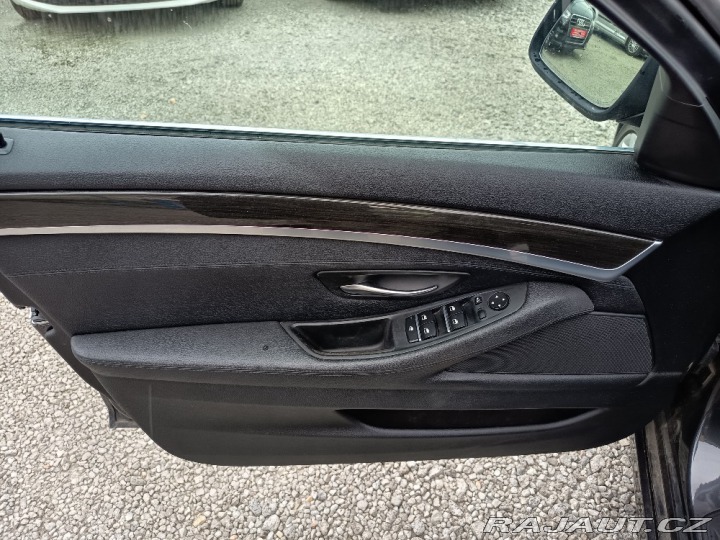 BMW 5 525D xdrive ČR Webasto 2012