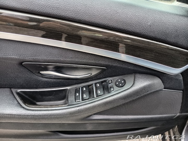 BMW 5 525D xdrive ČR Webasto 2012