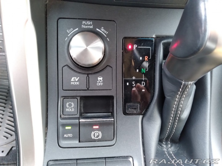 Lexus NX 300h AWD LUXURY 2018
