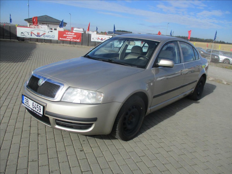Škoda Superb 2,0 FSi 85kw Elegance Taž
