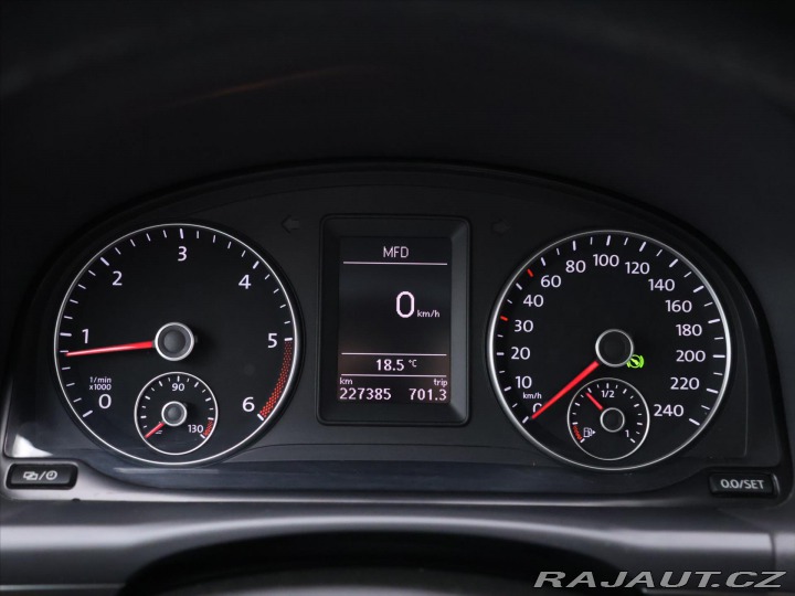 Volkswagen Touran 2,0 TDI 125kW DSG Cross 7 2013