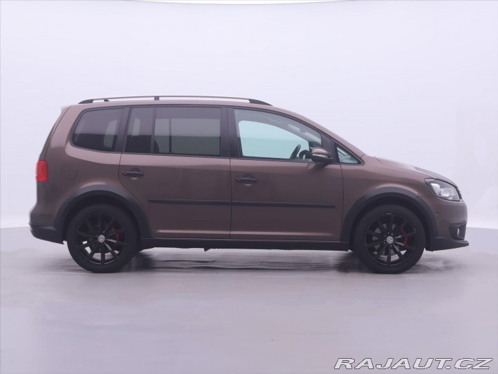 Volkswagen Touran 2,0 TDI 125kW DSG Cross 7 2013