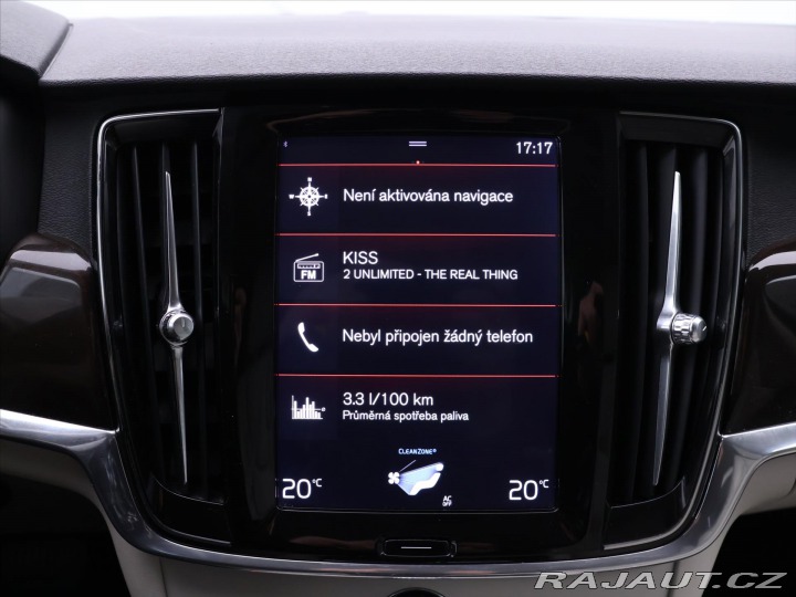 Volvo V90 2,0 D4 AWD Aut CZ Momentu 2017