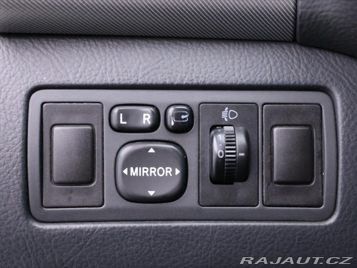 Toyota Avensis 2,2 D-4D 130kW Premium 2009