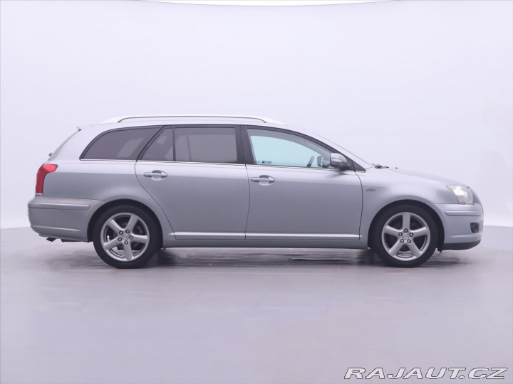 Toyota Avensis 2,2 D-4D 130kW Premium 2009