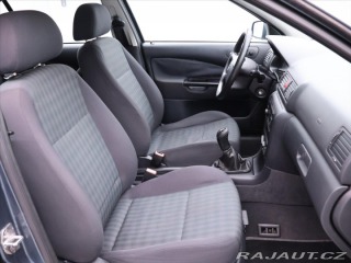 Škoda Octavia 1,6 i 75kW CZ Klima Tažné 2003