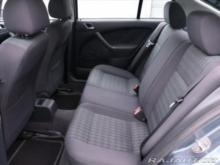 Škoda Octavia 1,6 i 75kW CZ Klima Tažné 2003
