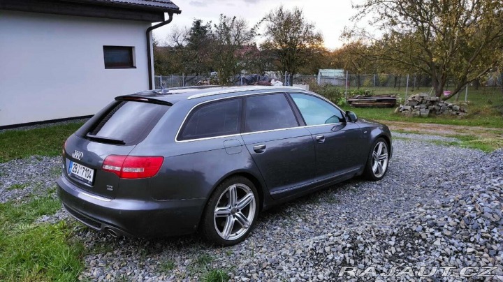 Audi A6 3,0 176 kW, quattro, ti 2011