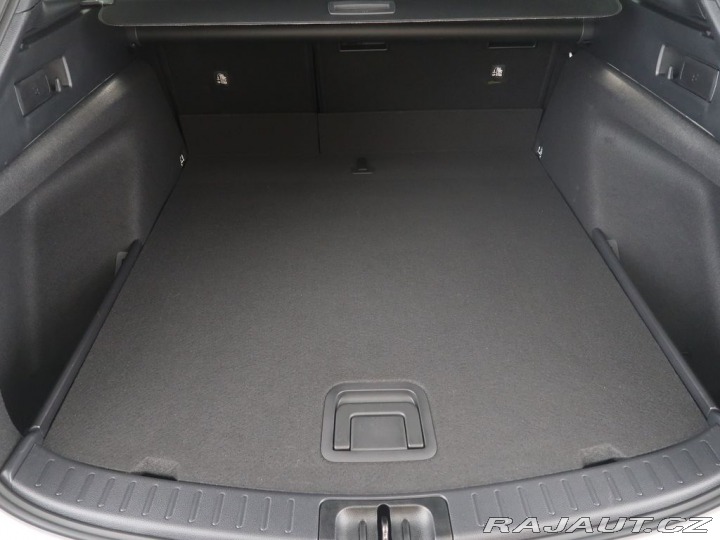Toyota Corolla 1.8Hybrid,CZ,1Maj,Style 2024