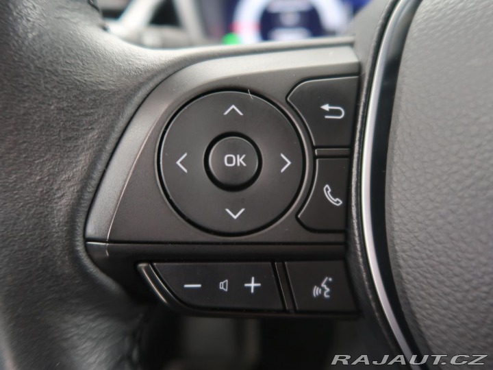 Toyota Corolla 1.8Hybrid,CZ,1Maj,Style 2024
