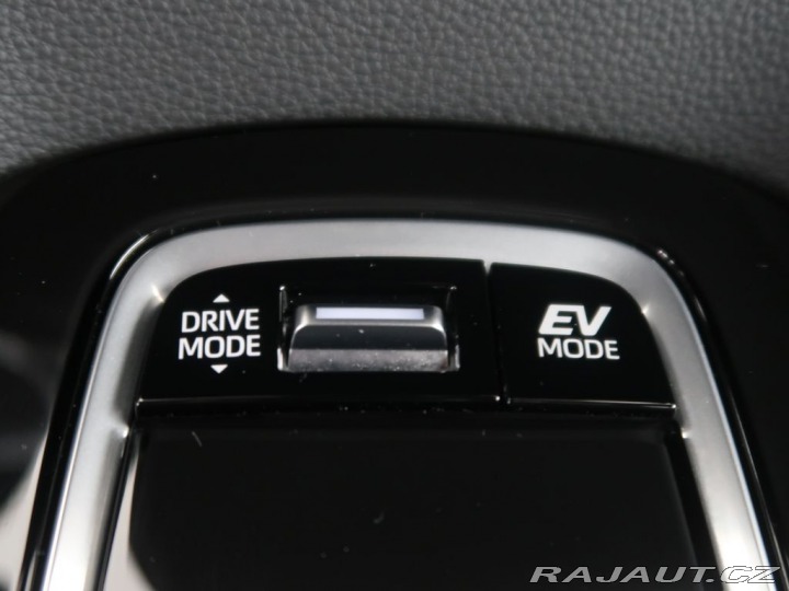 Toyota Corolla 1.8Hybrid,CZ,1Maj,Style 2024