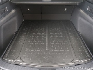 Toyota Corolla 1.8Hybrid,CZ,1Maj,Style 2024