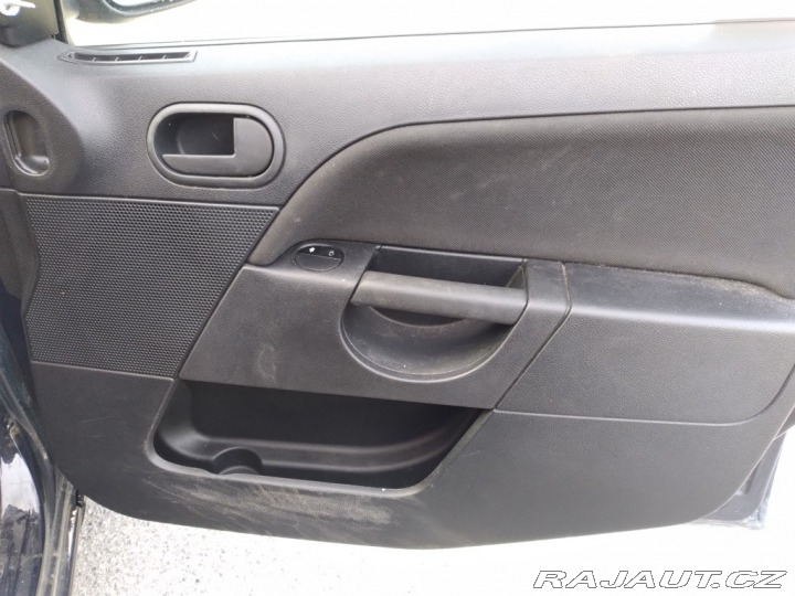 Ford Fiesta 1.3 8V AMBIENTE AC,ČR,SER 2005