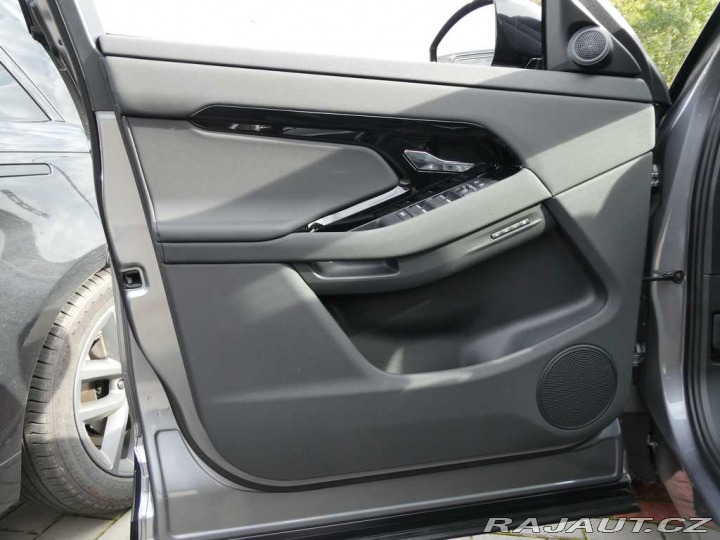 Land Rover Range Rover Evoque 2,0 S D165 *ZIMNÍ SADA ZD 2026