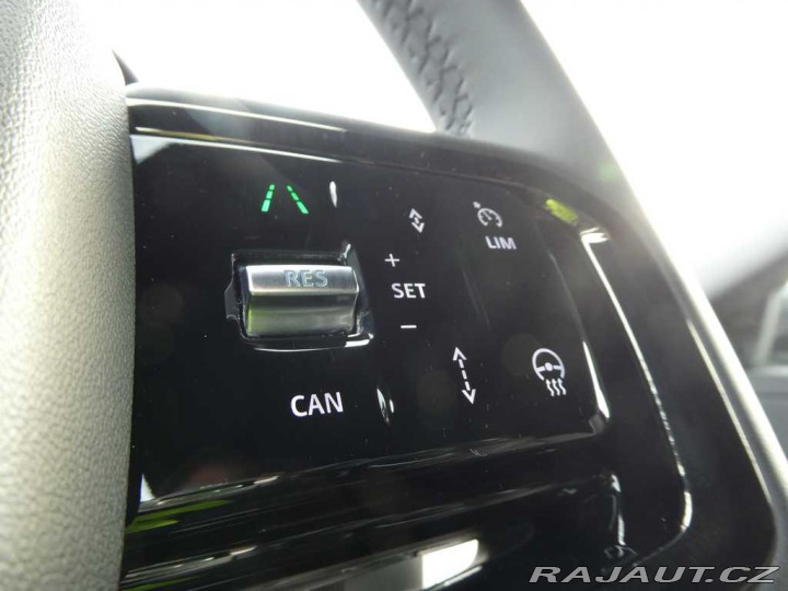 Land Rover Range Rover Evoque 2,0 S D165 *ZIMNÍ SADA ZD 2026