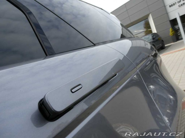 Land Rover Range Rover Evoque 2,0 S D165 *ZIMNÍ SADA ZD 2026