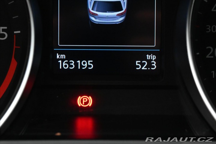 Volkswagen Passat 2,0 TDI 110 kW DSG Busine 2022