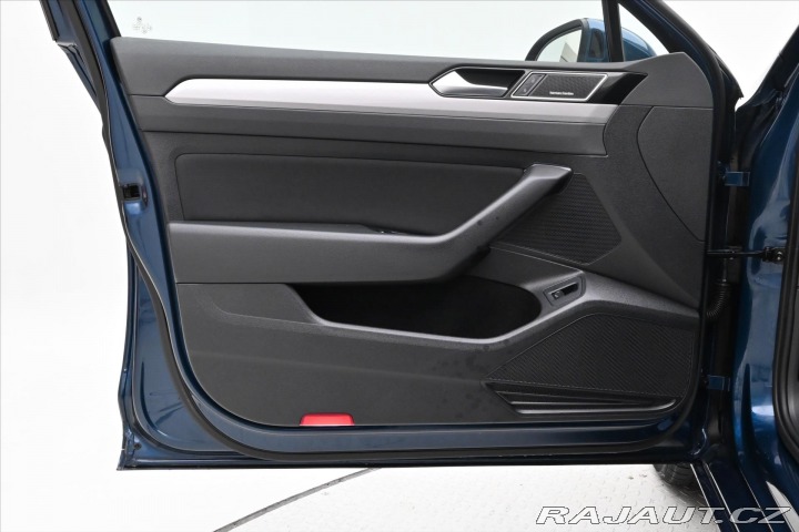 Volkswagen Passat 2,0 TDI 110 kW DSG Busine 2022