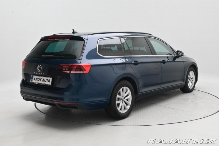 Volkswagen Passat 2,0 TDI 110 kW DSG Busine 2022