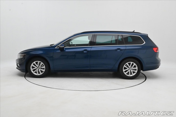 Volkswagen Passat 2,0 TDI 110 kW DSG Busine 2022
