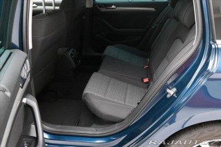 Volkswagen Passat 2,0 TDI 110 kW DSG Busine 2022