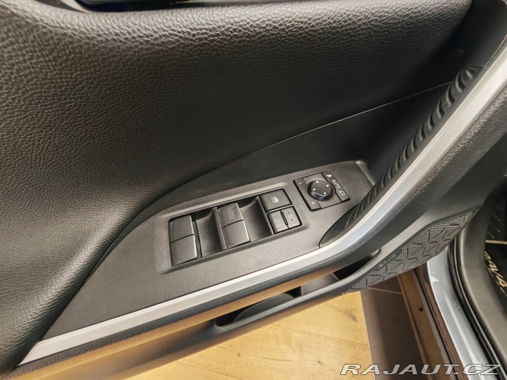 Toyota RAV4 2.5 TNGA HEV 178 - 1 CVT 2021