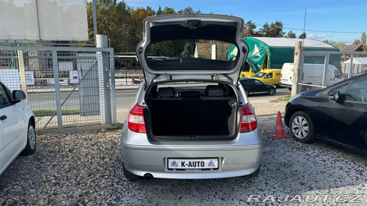 BMW 1 120i 110kW REZERVOVANO 2005