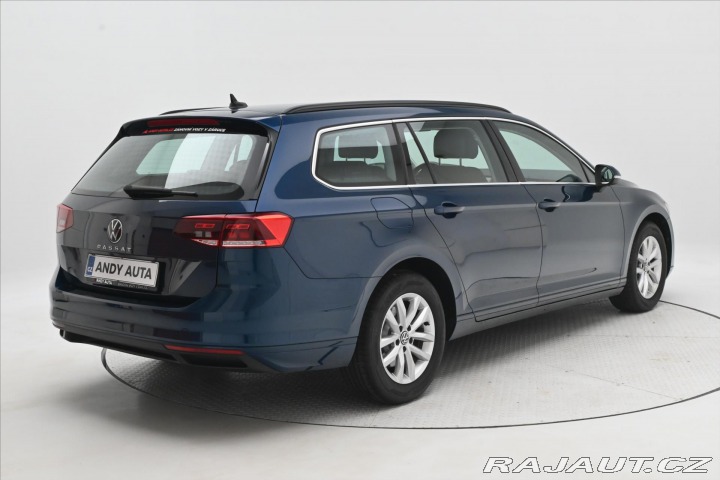 Volkswagen Passat 2,0 TDI 110 kW DSG Busine 2022