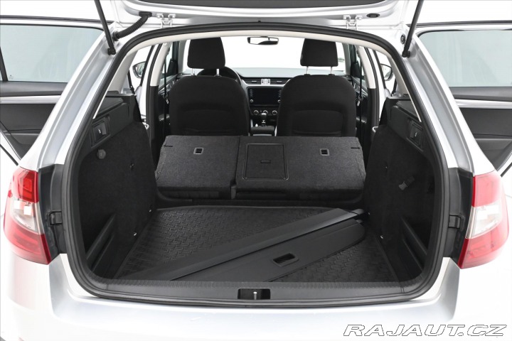 Škoda Octavia 2,0 TDI 110kW STYLE DSG Z 2020