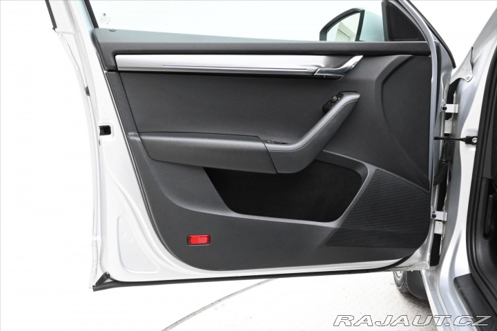Škoda Octavia 2,0 TDI 110kW STYLE DSG Z 2020