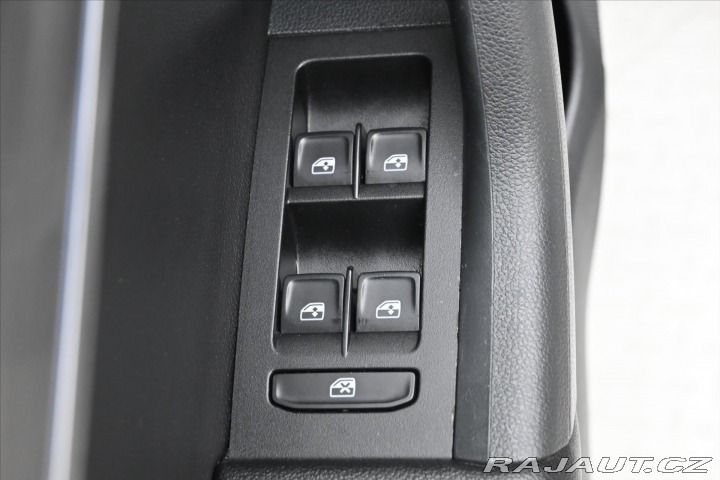 Škoda Octavia 2,0 TDI 110kW STYLE DSG Z 2020