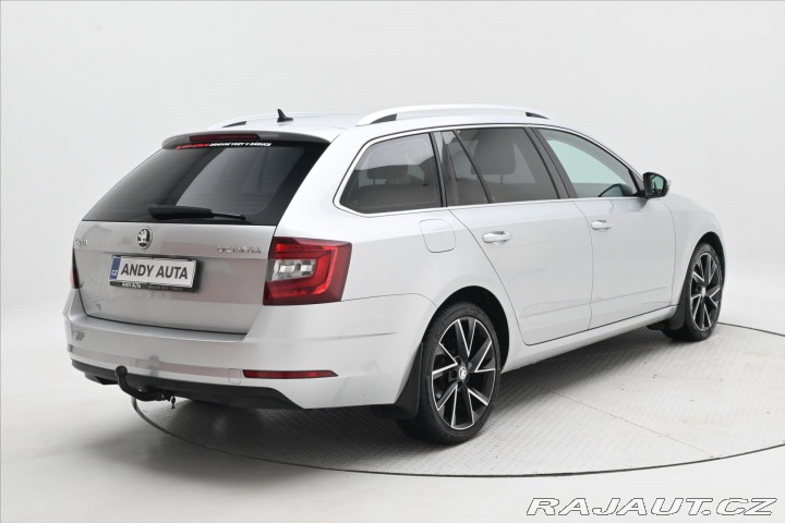 Škoda Octavia 2,0 TDI 110kW STYLE DSG Z 2020