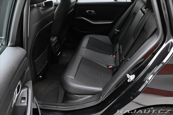 BMW 3 2,0 320d 140 kW AT8 Záruk 2020