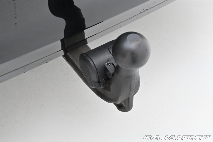 BMW 3 2,0 320d 140 kW AT8 Záruk 2020