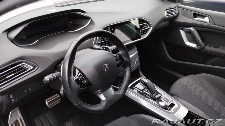 Peugeot 308 1,5 BlueHDI 96kW AT8 VŮZ 2020