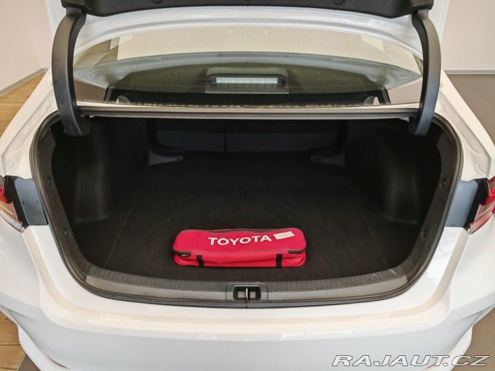 Toyota Corolla 1.8 Hybrid Active sedan 2022