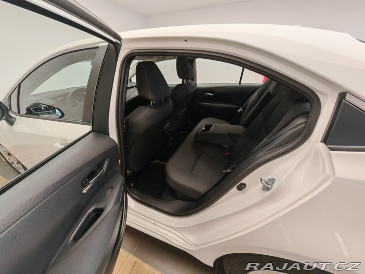 Toyota Corolla 1.8 Hybrid Active sedan 2022