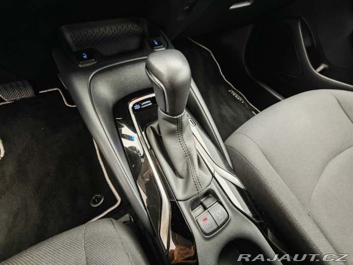 Toyota Corolla 1.8 Hybrid Active sedan 2022