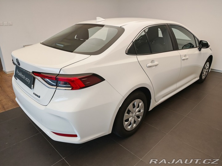 Toyota Corolla 1.8 Hybrid Active sedan 2022