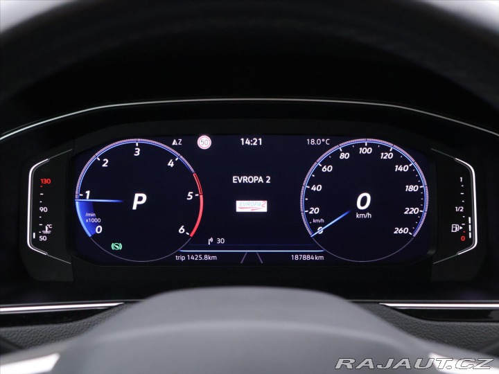 Volkswagen Passat 2,0 TDI DSG Business Pano 2021
