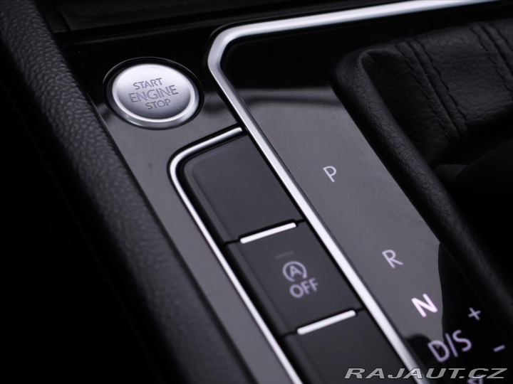 Volkswagen Passat 2,0 TDI DSG Business Pano 2021