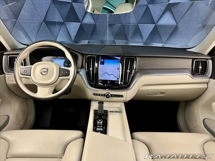 Volvo XC60 T6 AWD RECHARGE, WEBASTO, 2021