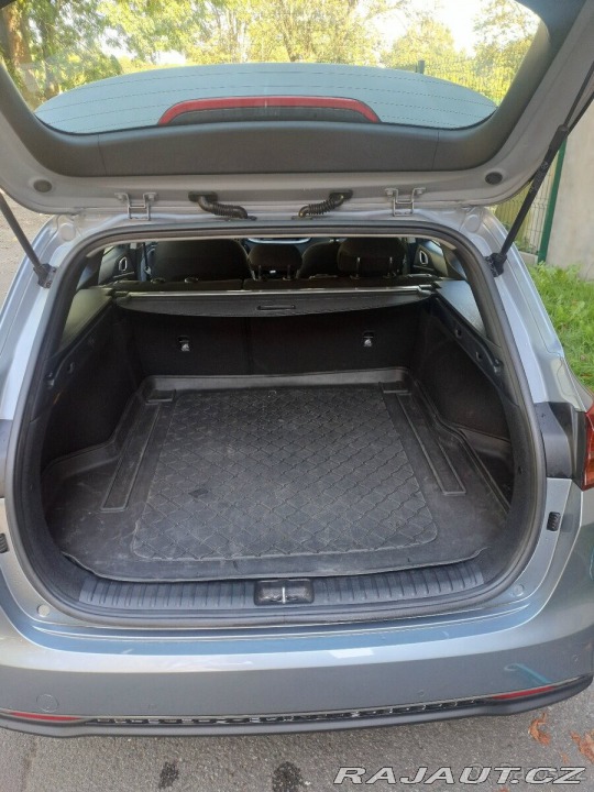 Kia Ceed 1,5   T-GDI -118kw, benzí 2022