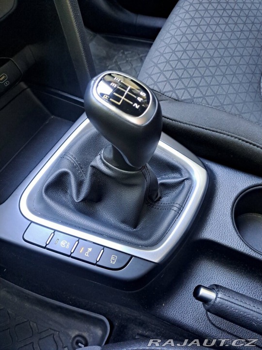 Kia Ceed 1,5   T-GDI -118kw, benzí 2022