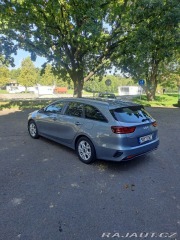 Kia Ceed 1,5   T-GDI -118kw, benzí 2022