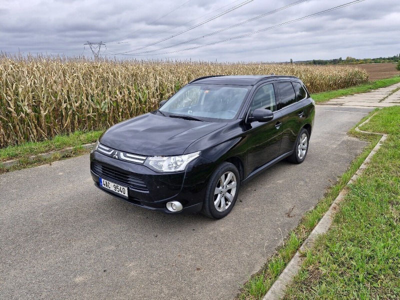 Mitsubishi Outlander 2,3   III,4x4,2.2 Di-D,11
